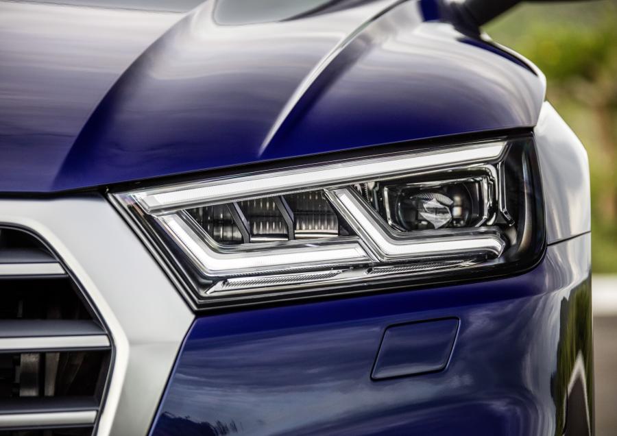 Детали экстерьера Audi Q5 TFSI Quattro S-Line 2016 года  (WW) (фото 67 из 110)